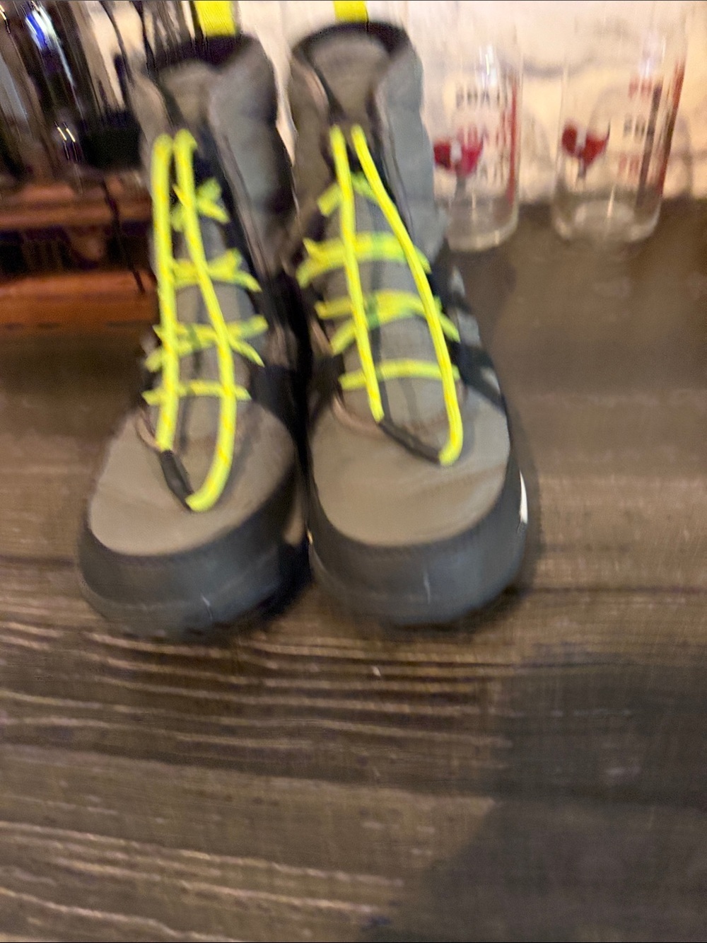 Sorel Gray Boot with Neon Yellow Laces - Picture 4 of 6